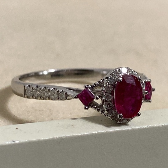 14K White Gold Ruby Ring - Picture 4 of 12